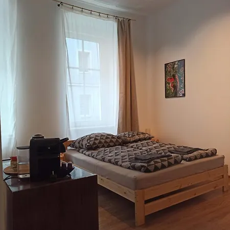 Apartment Srodmiescie 3 *